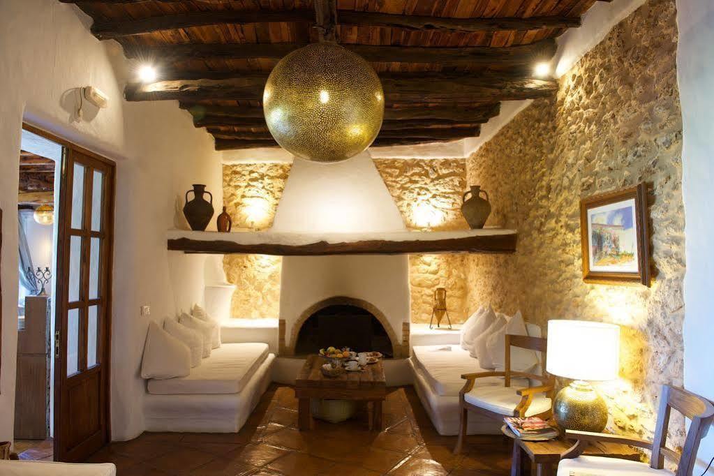 Agroturismo Atzaro Санта-Еулалія-дель-Ріо Екстер'єр фото